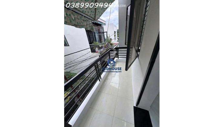 BÁN NHÀ LÔ GÓC 2 MẶT TIỀN HẺM CẮT KIẾNG ĐƯỜNG 2/4 NHA TRANG – DIỆN TÍCH 28M² KẾT CẤU 2 TẦNG ĐỦ NỘI THẤT GIÁ CHỈ 2.3 TỶ
