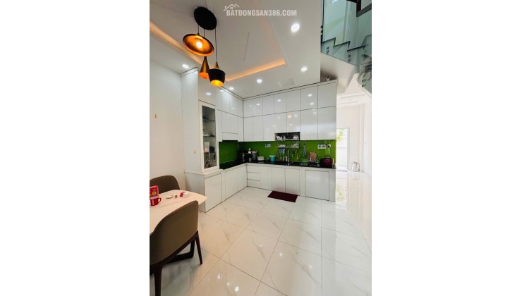 BÁN NHÀ KDC GIA HÒA BÌNH HƯNG, GẦN CÁC TRƯỜNG ĐẠI HỌC, 100M2, 3 TẦNG, GIÁ 5,99TỶ