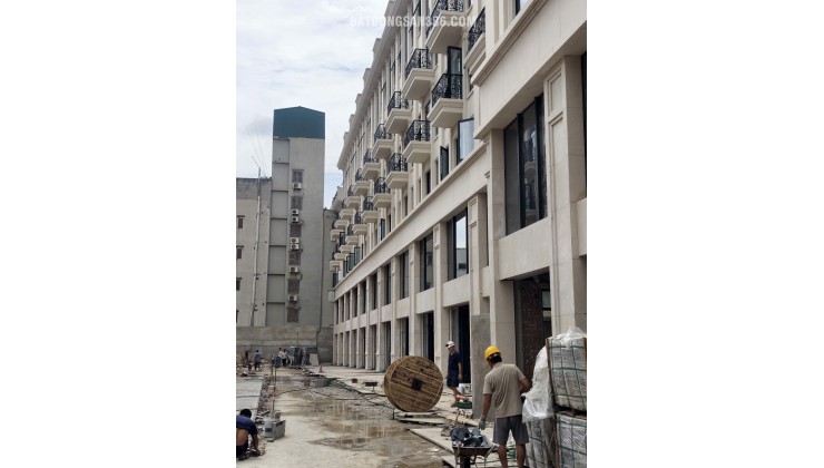 Bán Liền kề The Heritage Láng Hạ 114m2, 6 Tầng, Kinh Doanh Tốt, Sổ Đỏ Chính Chủ