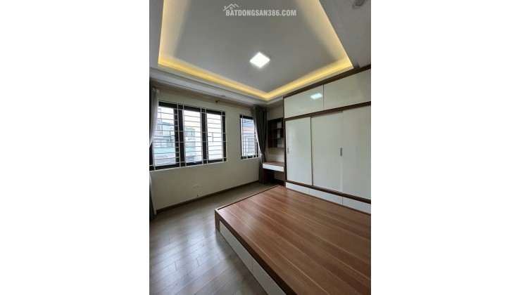 Bán nhà ngõ Ba gác lượn Ba Đình DT hợp túi bình dân