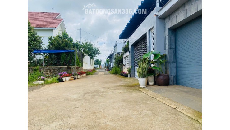 RẺ nhất thị trường có 1 ko 2-Giảm cực sâu 900 TRIỆU - BÁN GẤP LÔ ĐẤT 369M² NGAY TT HÀNH CHÍNH ĐỨC TRỌNG
