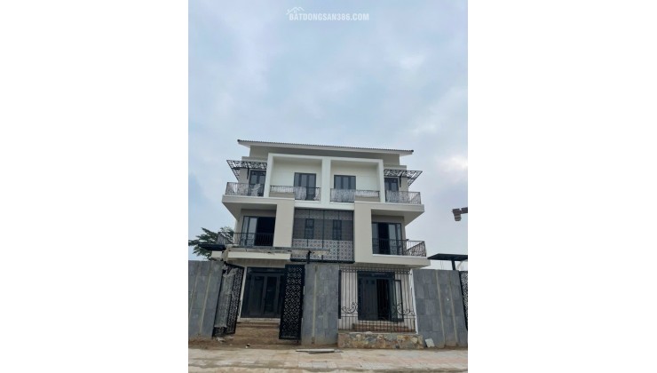 Chỉ cần 30% ( 5,56 tỷ ) vốn ban đầu sở hữu biệt thự song lập hướng Nam 225m² tại Centa Riverside – Đầu tư an tâm, đón đầu tiềm năng tăng giá!
