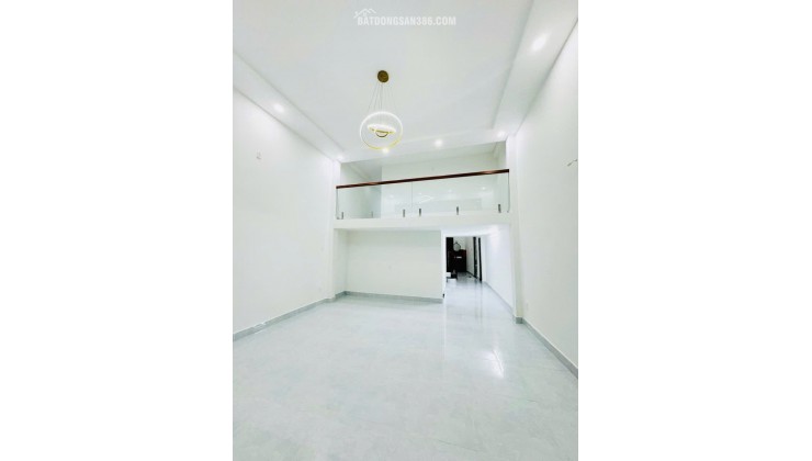 Bán nhà Q10 Cách mạng tháng 8 ngang 6m 4 tầng 95m2: 8,9 tỷ. Trí 0967638168
