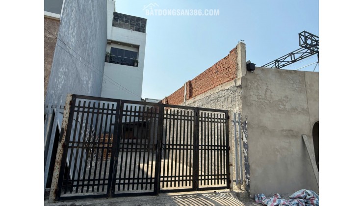 ĐẤT VỊ TRÍ SIÊU ĐẸP CHÁNH NGHĨA CENTER – \"PHÚ MỸ HƯNG\" CHỈ 8.8 TỶ SHR 90M2. LH:0906840840.