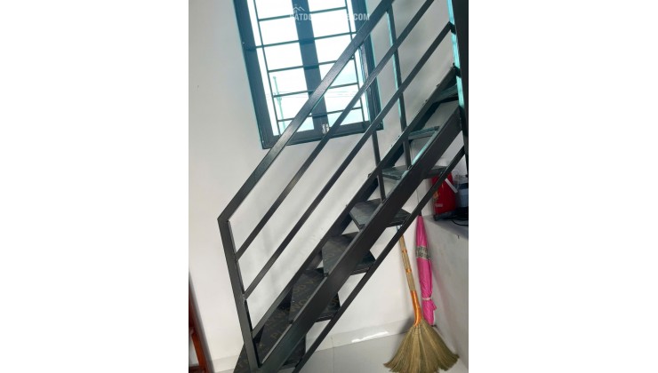 BÁN NHÀ 2 TẦNG XÂY MỚI NGÕ 83/12 KHU TT LÂM SẢN. 25M2 CHỈ 1.4 TỶ. LH:0912358868 - 0962358868.