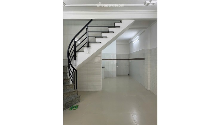 GIẢM MẠNH 1.4 TỶ - Bán nhà hẻm xe hơi, sát mặt tiền Phan Xích Long, P2, Phú Nhuận