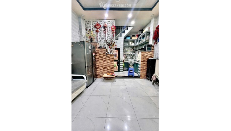 NHỈNH 3 TỶ - 3PN - 4WC - HOÀNG SA - Q3 - 4 TẦNG - 21M2 - SỔ A4 - AN NINH