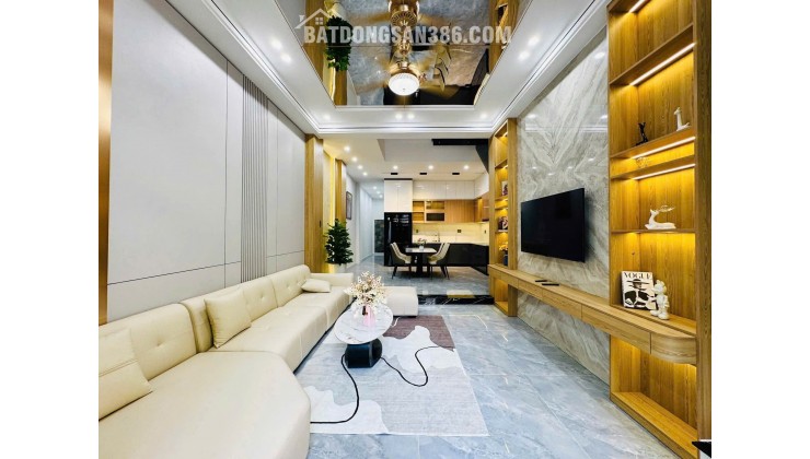 SIÊU PHẨM - Nhà 3 tầng full nội thất đường Phú Xuân 5 - Sát Phùng Hưng