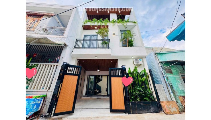 SIÊU PHẨM 3 tầng Ô tô ngủ trong nhà K64 Trần Đình Tri