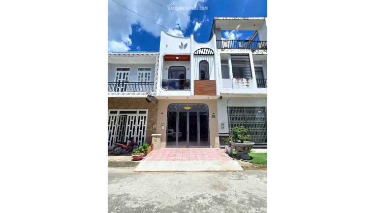 BÁN NHÀ SIÊU ĐẸP - KHU VĂN HOÁ TÂY ĐÔ (CÁI RĂNG - CẦN THƠ) 4TY260TR – 65M2. LH:0903660318.