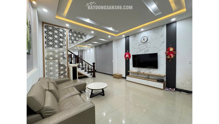 NHÀ ĐẸP 2 TẦNG 2 MÊ MẶT TIÊN ĐƯỜNG NGUYỄN KHANG