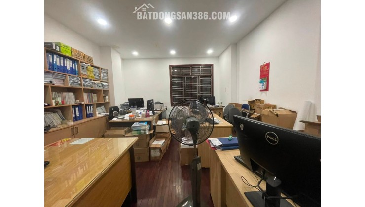 TÒA NHÀ 4 TẦNG-MẶT TIỀN TRUNG TÂM – DÒNG TIỀN 300 TRIỆU/NĂM