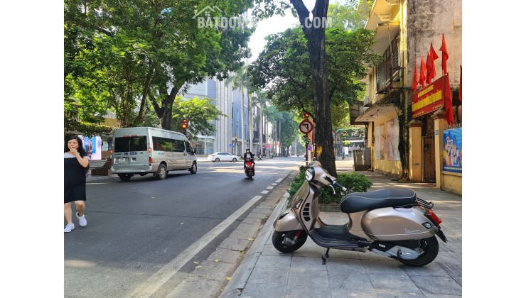 Bán Khách sạn MP Cửa Bắc, Ba Đình 240m2, MT 9m, 12 tầng Nguy Nga, Kinh Doanh 219 Tỷ