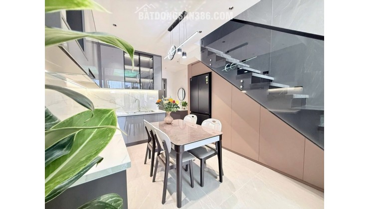 Bán nhà 3 tầng 3 mê kiệt Ô TÔ Tôn Đức Thắng - FULL nội thất Y hình