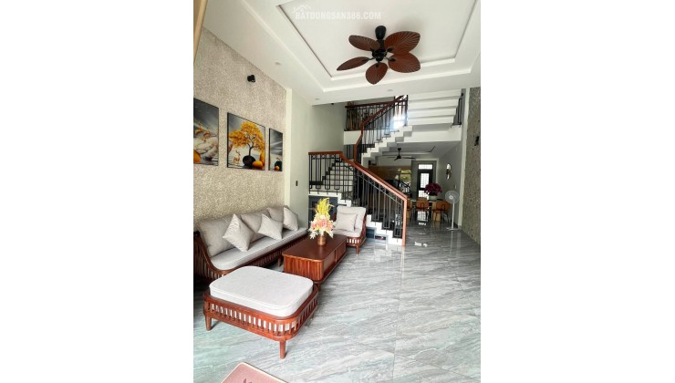BÁN GẤP NHÀ 3 TẦNG 3 MÊ ĐƯỜNG ĐÔNG BÀI 2 – Ngay chợ hòa khánh