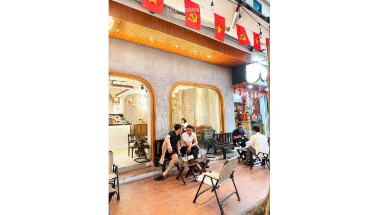 Sang nhượng quán cafe mặt ngõ ô tô tránh Đỗ Quang - Cầu Giấy