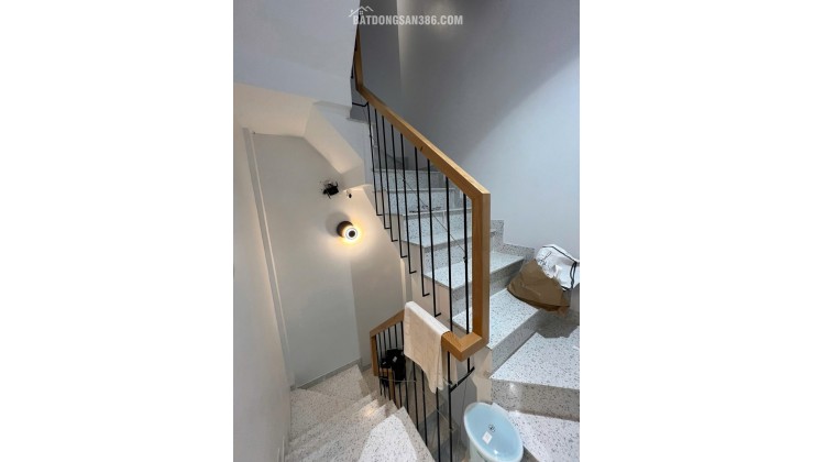 4 TẦNG - HẺM XE HƠI - KHU VIP TÂN SƠN NHÌ - 35M2 - FULL NỘI THẤT - GIÁ 6 tỷ.