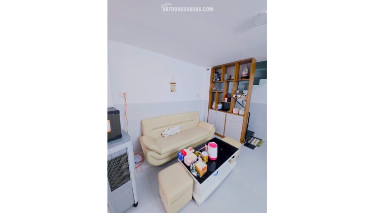 1 BƯỚC RA MẶT TIỀN,KHU VIP VƯỜN LÀI TÂN PHÚ, XE HƠI THOÁNG,NHÀ 3 TẦNG ,40M2, 3 PN. GIÁ CHỈ NHỈNH 6 TỶ XÍU XÍU