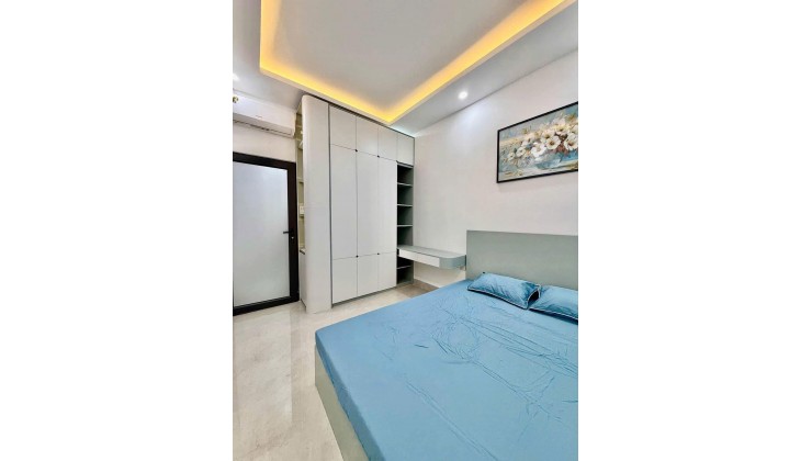 NHÀ 2 TẦNG LÔ GÓC KIỆT TRẦN CAO VÂN -SÁT BIỂN NGUYỄN TẤT THÀNH