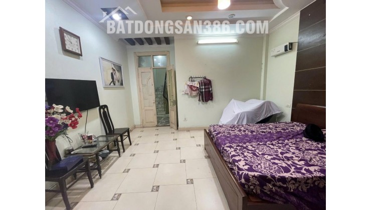 NHỈNH 20 TỈ - NHÀ HOÀNG CẦU SẴN 6 TẦNG - NGÕ THÔNG Ô TÔ