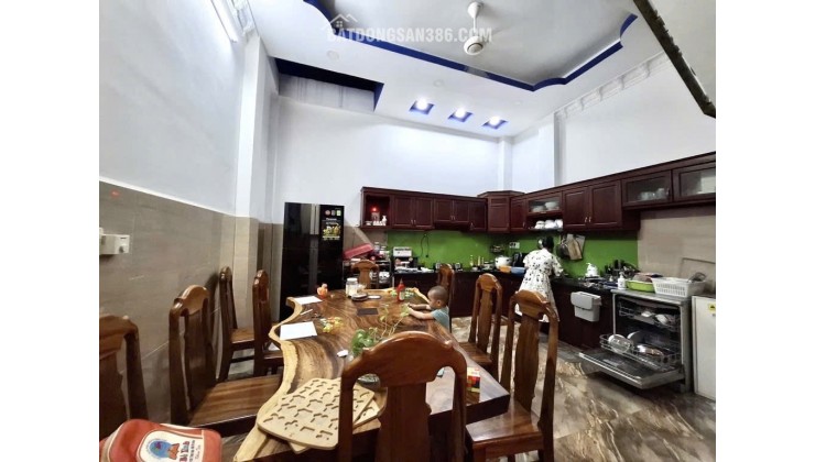 CHÍNH CHỦ BÁN GẤP NHÀ 1 TRỆT 3 LẦU SÂN THƯỢNG – HẺM XE HƠI ĐƯỜNG HƯƠNG LỘ 80, PHƯỜNG BÌNH TÂN