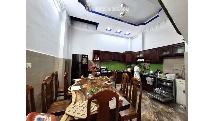 CHÍNH CHỦ BÁN GẤP NHÀ 1 TRỆT 3 LẦU SÂN THƯỢNG – HẺM XE HƠI ĐƯỜNG HƯƠNG LỘ 80, PHƯỜNG BÌNH TÂN
