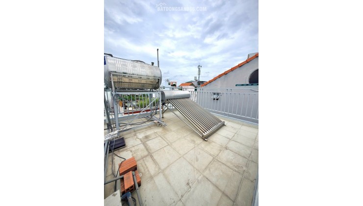 NHÀ ĐẸP XINH XẮN KIÊN CỐ 4 TẦNG ĐỦ CÔNG NĂNG 24M2,4*6M,3 PN GIÁ CHỈ NHỈNH 3