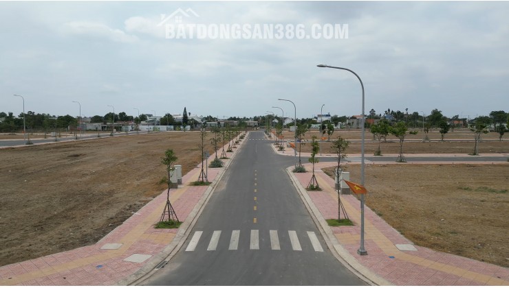 Đất nền full thổ cư, pháp lý sạch, vị trí đẹp và chỉ ~30 phút đến sân bay Tân Sơn Nhât