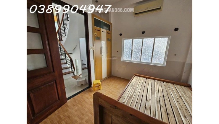 Nhà 4 tầng đường Hồng Lĩnh - vị trí cực xịn. Giá: 5 tỷ