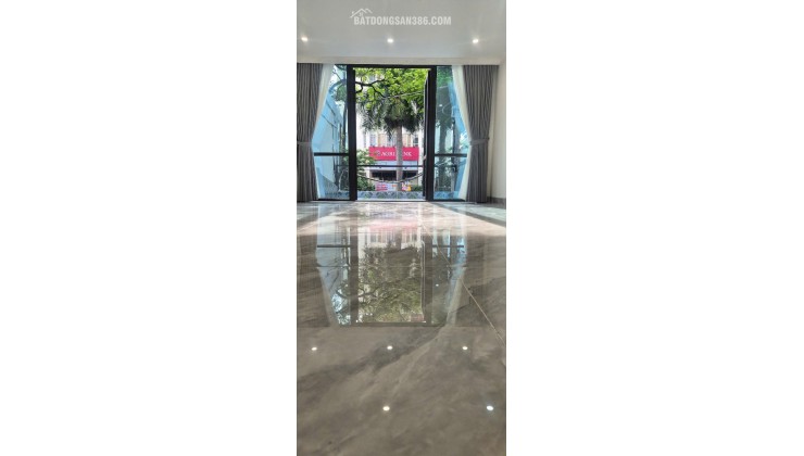 Chính chủ bán nhà mặt phố Nguyễn Cơ Thạch 45mv SĐCC LH:0969148973.