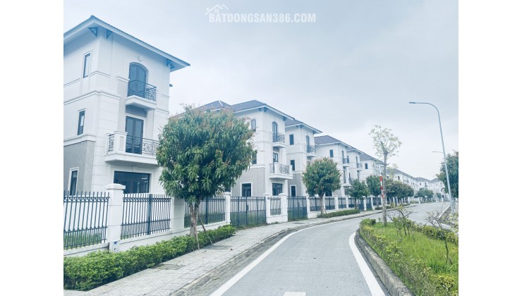 Chuyển nhượng: Biệt thự đơn lập đẹp tại Centa City, sổ sang tên, cam kết không kê chênh giá