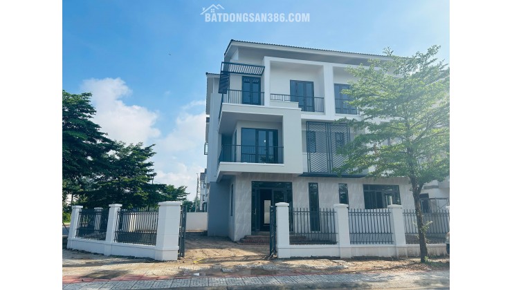 Biệt thự song lập view công viên, phiên bản giới hạn số lượng, hàng F0, cách Hà Nội 12km