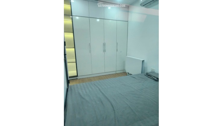 Chính Chủ P 503 Nhà 77 Thịnh Hào 1 Đống Đa Bác nào con lên học đại học mua căn này thì quá đỉnh , học xong bán lại vẫn lời