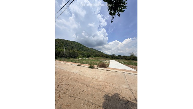 Chính chủ bán lô đất nền Tây Nha Trang - giá chỉ 882 triệu sổ sẵn