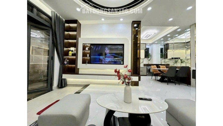 NHÀ CẠNH VINCOM, 50M2, ĐẦY ĐỦ NỘI THẤT, 5.95 TỶ
