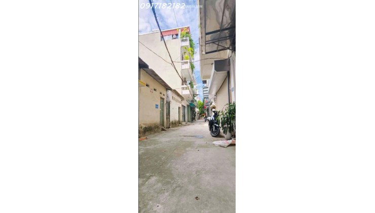 BÁN NHÀ 56m² – SỐ 28 ĐỨC GIANG, LONG BIÊN – NHÀ CẤP 4 – GIÁ 9.1 TỶ