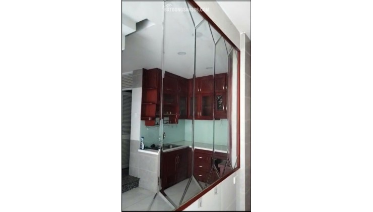 CHO THUÊ NHÀ NGUYÊN CĂN 1 LẦU MT ĐƯỜNG RAY XE LỬA PHÚ NHUẬN LH:0707569412