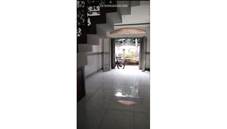 CHO THUÊ NHÀ NGUYÊN CĂN 1 LẦU MT ĐƯỜNG RAY XE LỬA PHÚ NHUẬN LH:0707569412