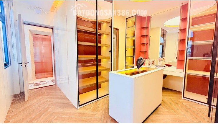 LÔ GÓC, HẺM XE HƠI THÔNG, 6 TẦNG THANG MÁY, FULL NỘI THẤT, DT 67M2, NGANG 5M CHỈ 12 TỶ 8