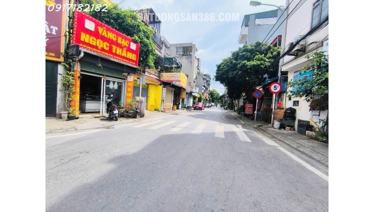 BÁN NHÀ NGÕ ĐỨC GIANG – 69M² – MẶT TIỀN 3,5M – NHÀ CẤP 4 – GIÁ 13,6 TỶ