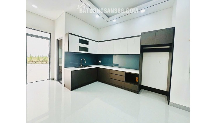 Nhà phố đẹp giáp Tam Bình- 2MT(trước,sau) - 3 Tầng - 62m2 – Nhỉnh 5T - Đường xe tải tránh - KDC đồng bộ