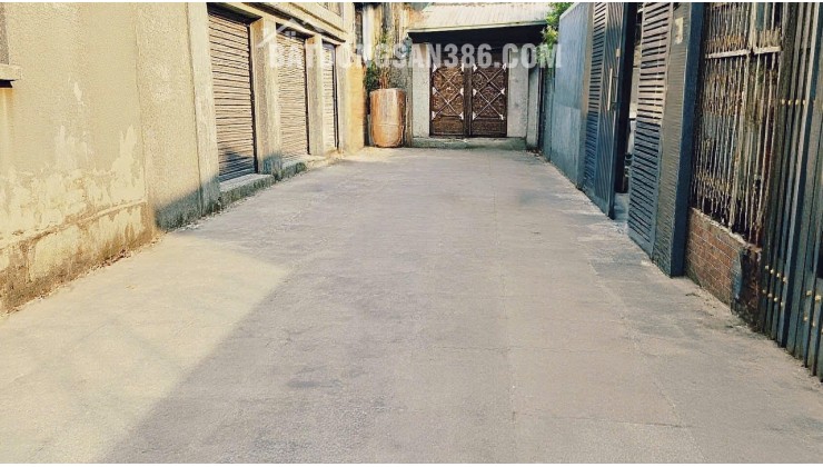 Nhà phố Xinh chợ Tam Bình - 102m2 - 3 Tầng – Nhỉnh 7 tỷ - Đường ôtô tránh - Ôtô ngủ trong nhà