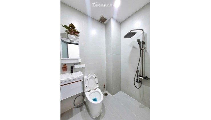 BÁN NHÀ KĐT 5 SAO CÁCH CHỢ BÌNH CHÁNH CHỈ 2KM (5,5 X 15) CHỈ 4.5 TỶ. LH:0908815596