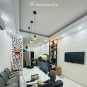 BÁN NHÀ BA ĐÌNH gần sát phố vip trung tâm NHỈNH 8 đồng