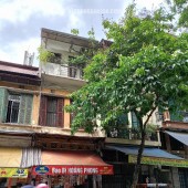 Chính chủ bán căn nhà mặt phố cổ tại phố Hàng Chiếu, phường Đồng Xuân, quận Hoàn Kiếm, Hà Nội.