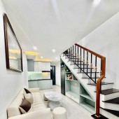 NHÀ 2 TẦNG LÔ GÓC KIỆT TRẦN CAO VÂN - SÁT BIỂN NGUYỄN TẤT THÀNH   Địa chỉ: Trần Cao Vân, Thanh Khê.