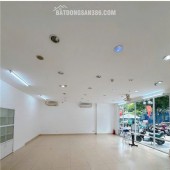 BÁN GẤP NHÀ 2 TẦNG THOÁNG MÁT - ĐANG CÓ HĐ THUÊ 35TR/TH. LH:0984682356.