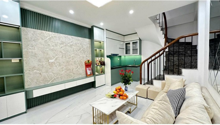 CHỦ CHÀO KỊCH SÀN CHỈ CÒN 5.98 TỶ, Nhà 6 tầng, nội thất đẹp, đầy đủ.