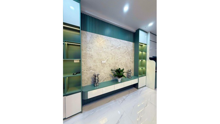 CHỦ CHÀO KỊCH SÀN CHỈ CÒN 5.98 TỶ, Nhà 6 tầng, nội thất đẹp, đầy đủ.