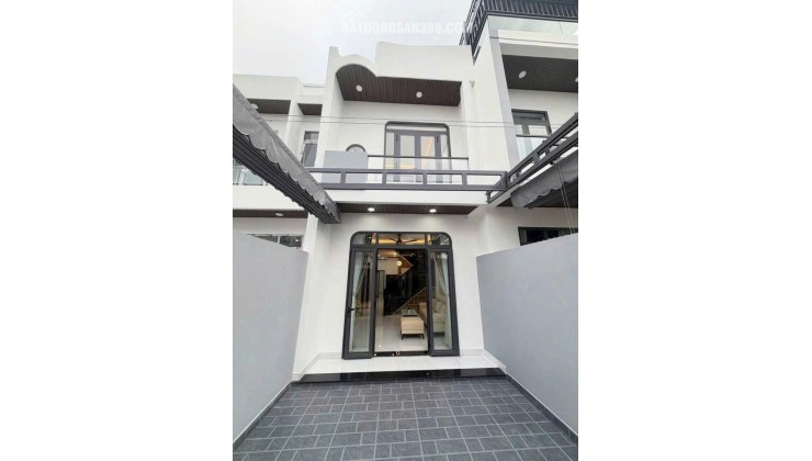 Cần bán nhà 1 trêt 1 lầu có sổ hồng riêng tại Thủ Dầu Một, Bình Dương